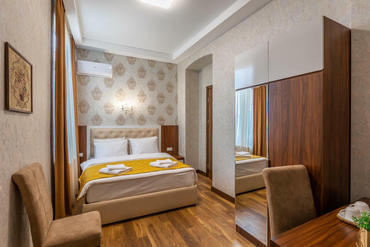 Ornament Hotel Tbilisi Exterior photo